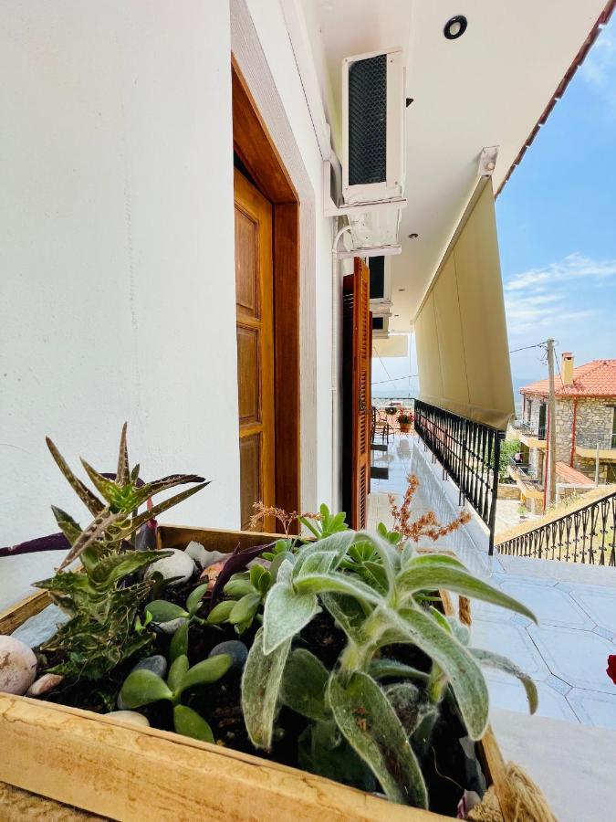 Guesthouse Lykourgos Mavrommátion Екстериор снимка